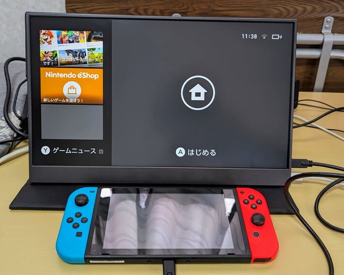 Nintendo Switchを156DM-2Dに接続した様子