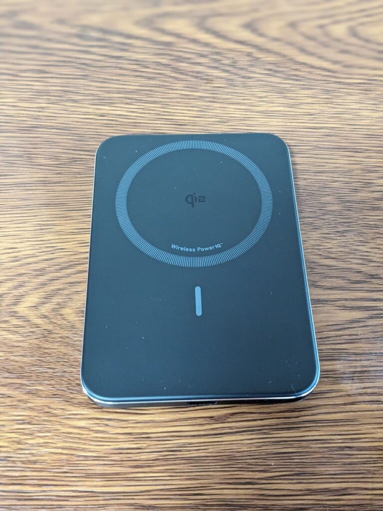 Anker Nano Power Bankの表側の写真