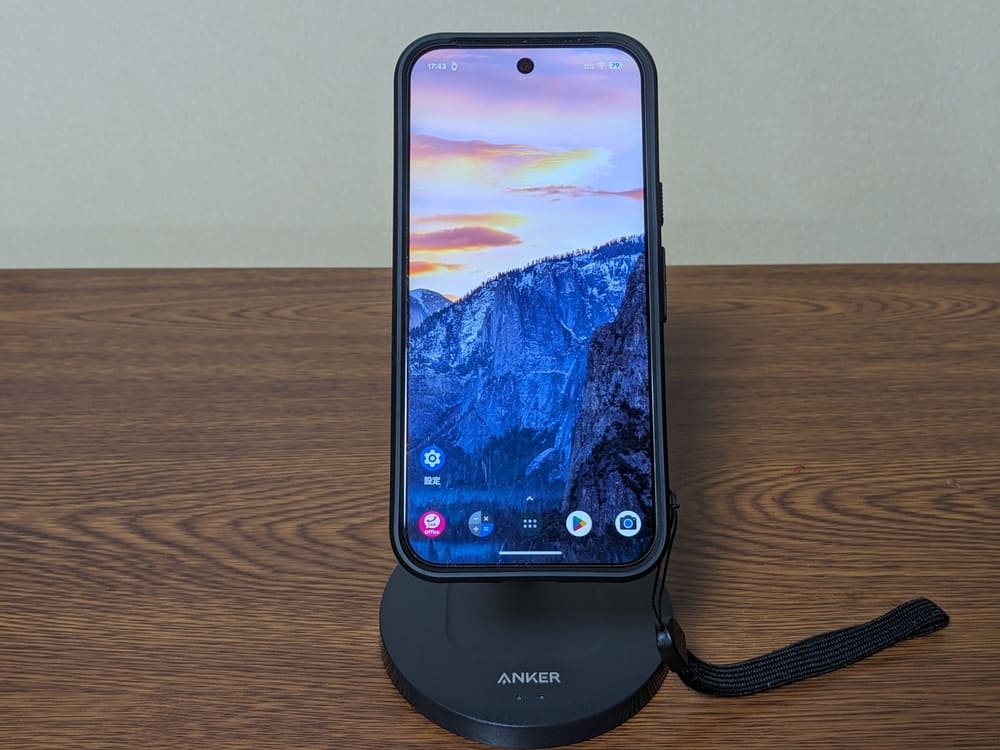 Anker MagGoでPixel10 proを充電している画像