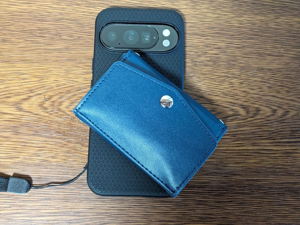 スマホにand Wを装着する家庭の画像